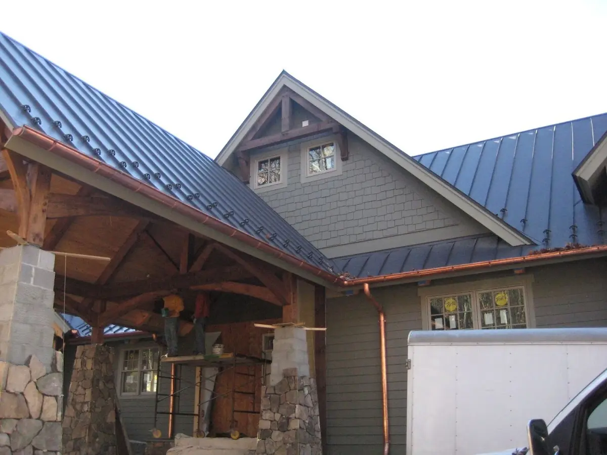 Craftsman Roofing team delivering quality roofing work in Snug Hill